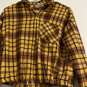 Yellow/mixed up with a few other colors as shown in the picture